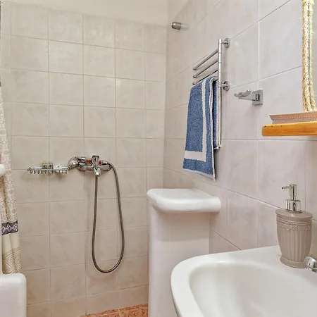 Apano Vrysi 4 * Tinos